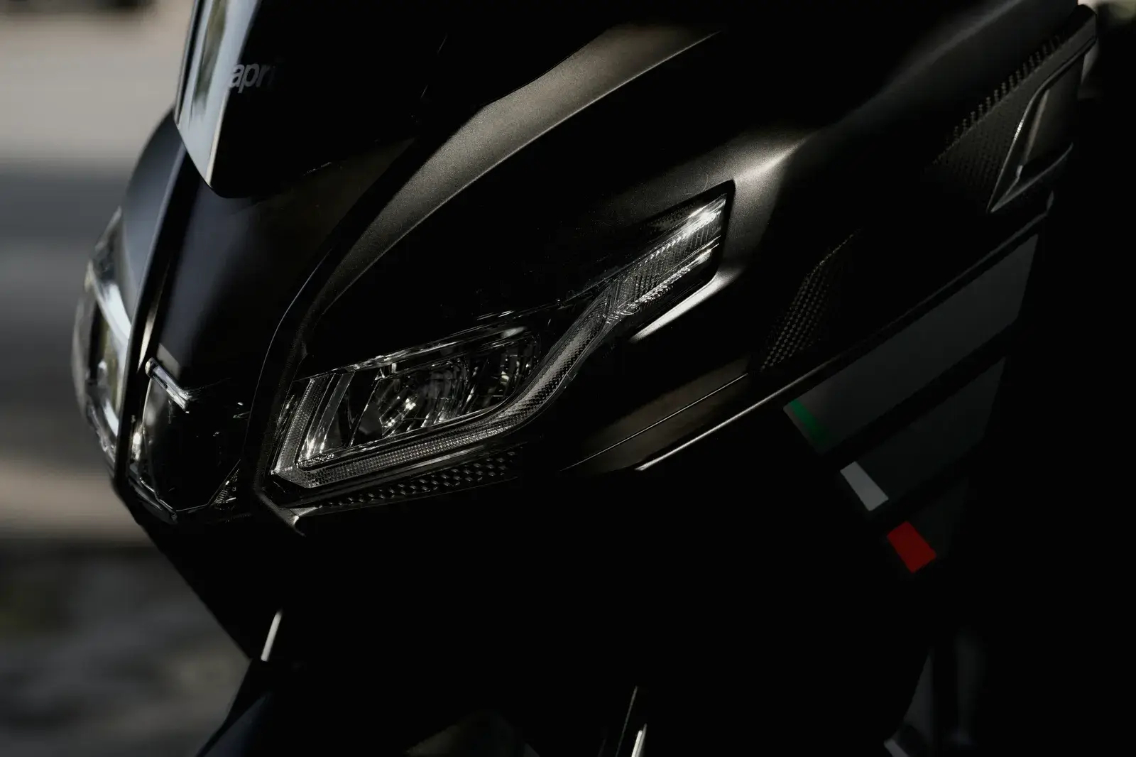 APRILIA-SXR160-H-002