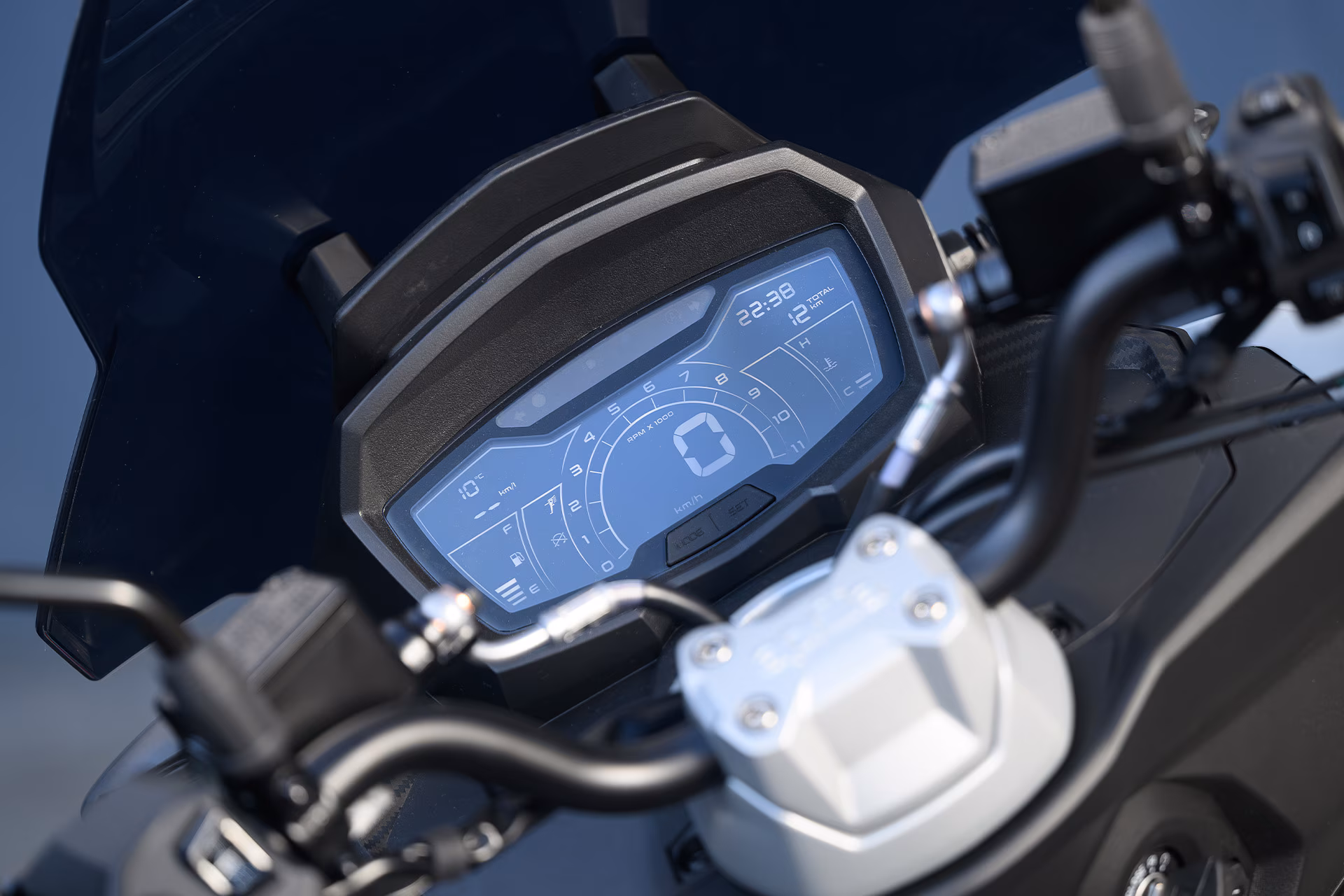 Copia de Aprilia-SRGT-Sport-125-wallimage_3